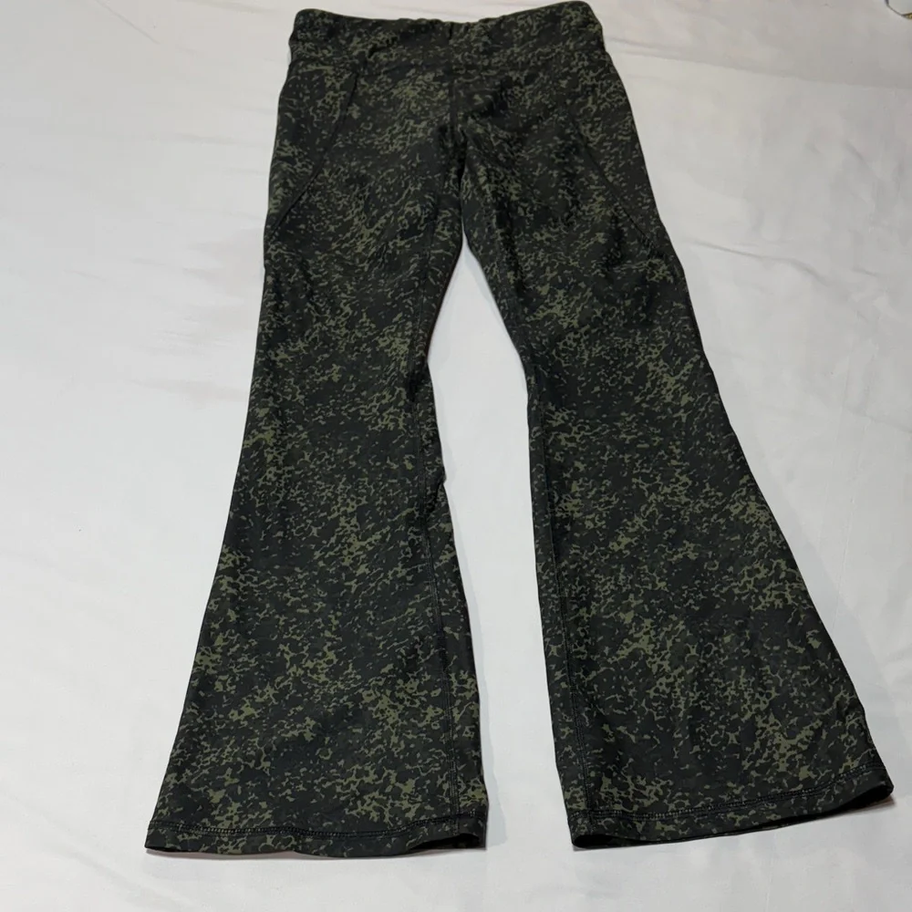 Old Navy Active PowerSoft High-Rise Go-Dry Flare Leggings Youth L
